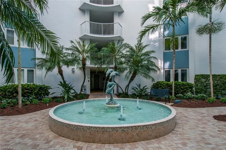 1300 Gulf Shore Blvd N 406, Naples, Florida 34102
