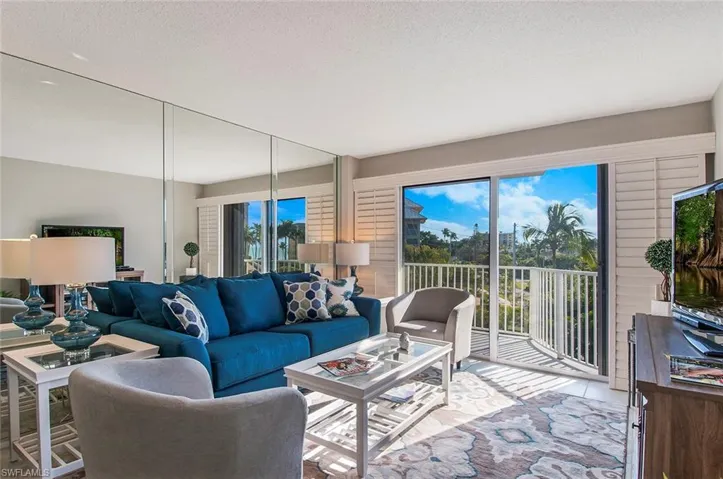 1300 Gulf Shore Blvd N 406, Naples, Florida 34102