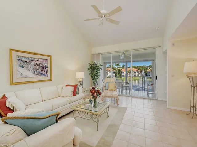 8405 Excalibur Cir D9, Naples, Florida 34108