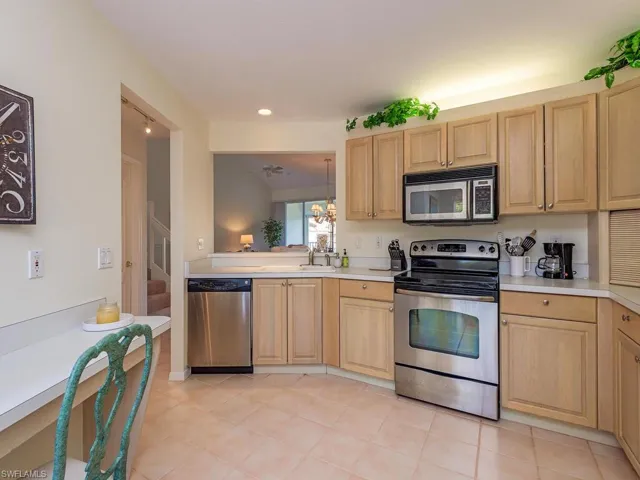 8405 Excalibur Cir D9, Naples, Florida 34108