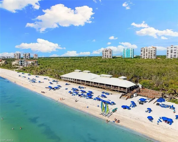 8405 Excalibur Cir D9, Naples, Florida 34108