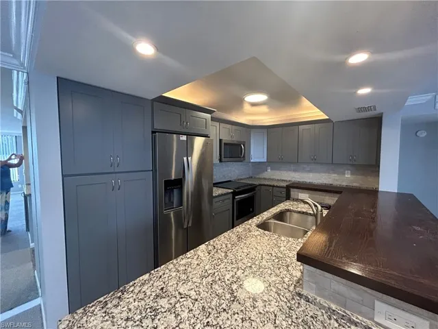 3490 N Key  DR, North Fort Myers, FL 33903