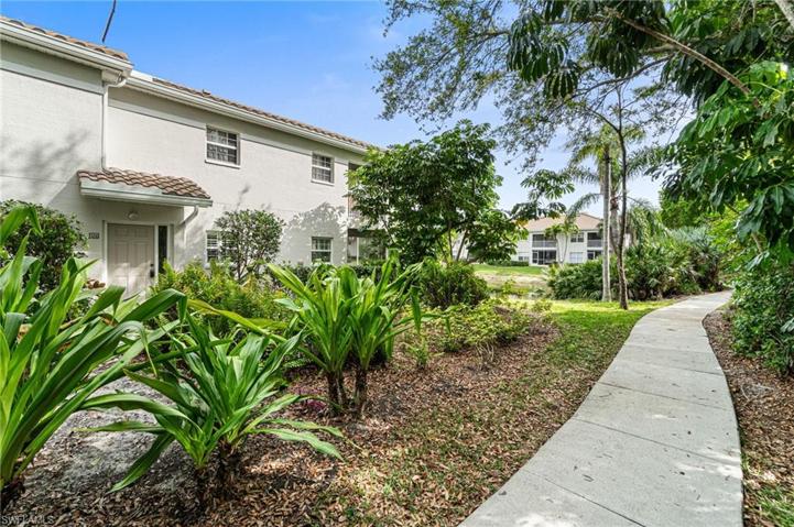 6923 Satinleaf RD N # 104, NAPLES FL 34109