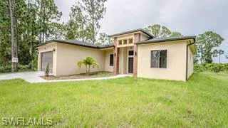 1057  Redbank  AVE, Lehigh Acres, FL 33974
