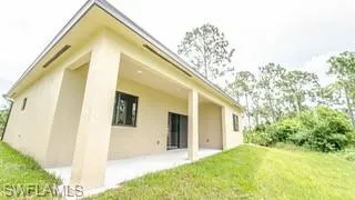 1057  Redbank  AVE, Lehigh Acres, FL 33974