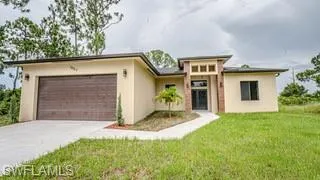 1057  Redbank  AVE, Lehigh Acres, FL 33974