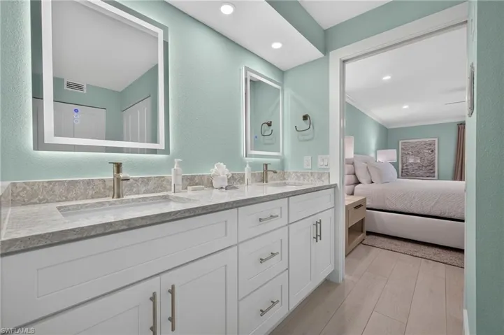 2445 W Gulf Dr A2, Sanibel, Florida 33957