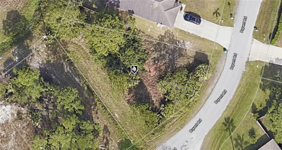 Aerial Parcel Map. Displaying the property's boundaries and surrounding infrastructure