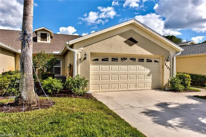 8207 Ibis Cove Cir Y, Naples, Florida 34119