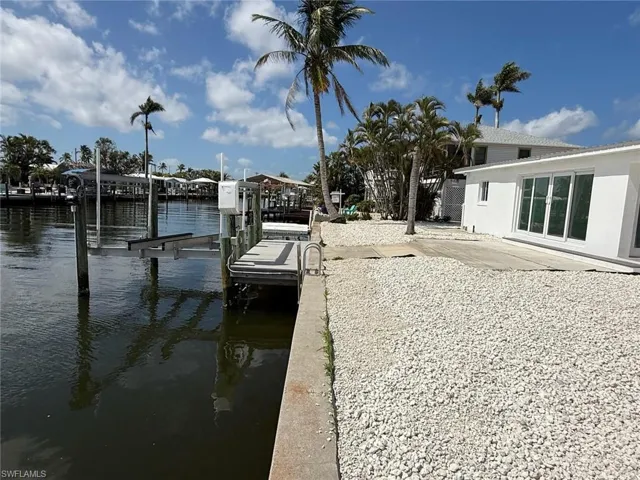 2823 Janet St, Matlacha, Florida 33993
