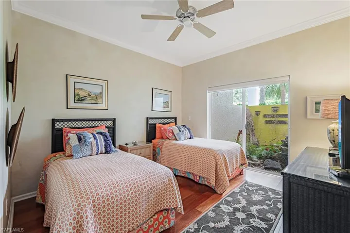8471  Abbington  CIR, Naples, FL 34108
