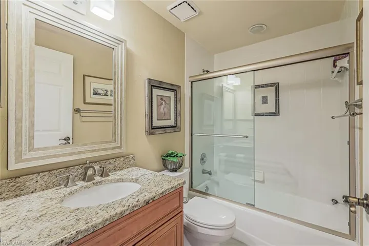 8471  Abbington  CIR, Naples, FL 34108
