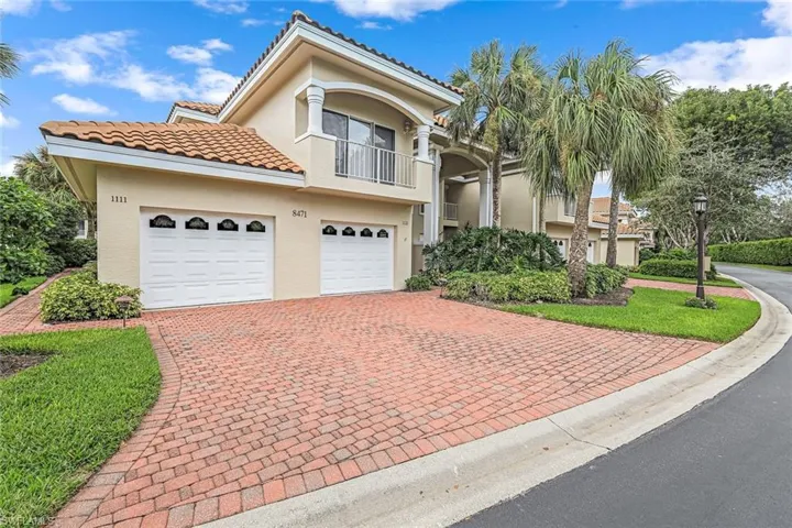 8471  Abbington  CIR, Naples, FL 34108
