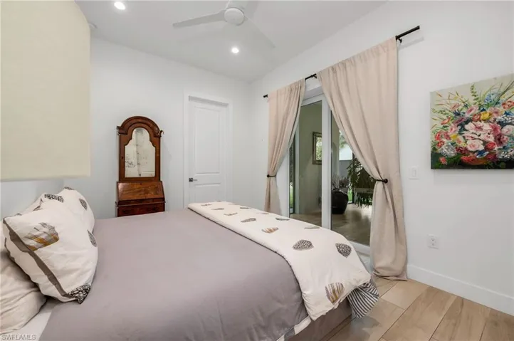 GUEST HOUSE - Guest Bedroom