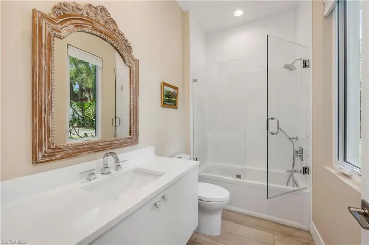 GUEST HOUSE - Guest Bath