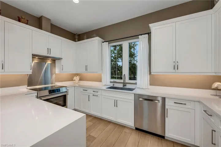 GUEST HOUSE - Kitchen