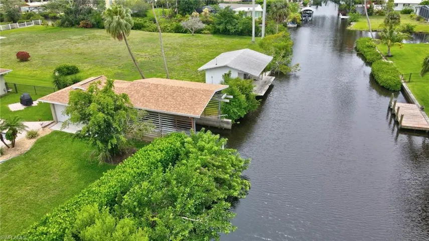 787 Overriver Dr, North Fort Myers, Florida 33903