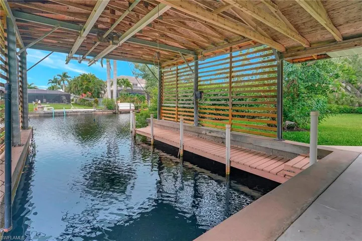 787 Overriver Dr, North Fort Myers, Florida 33903