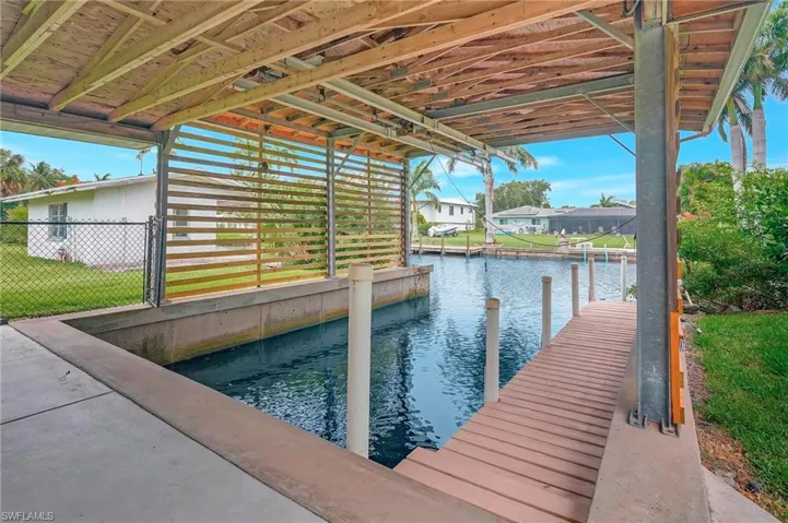 787 Overriver Dr, North Fort Myers, Florida 33903