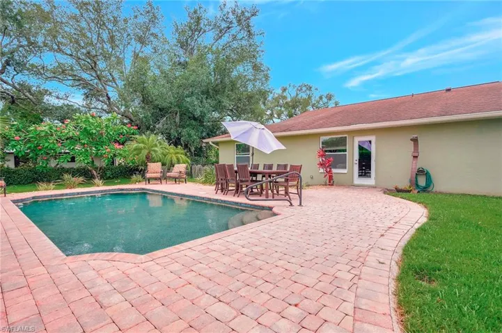 787 Overriver Dr, North Fort Myers, Florida 33903