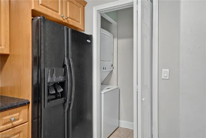 1240 Wildwood Lakes Blvd 101, Naples, Florida 34104