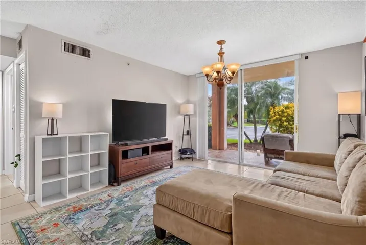 1240 Wildwood Lakes Blvd 101, Naples, Florida 34104