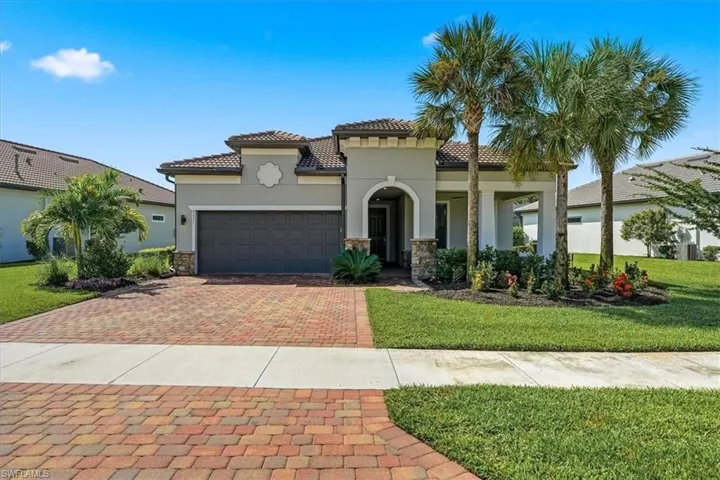 9831 Everglades Dr, Naples, Florida 34120