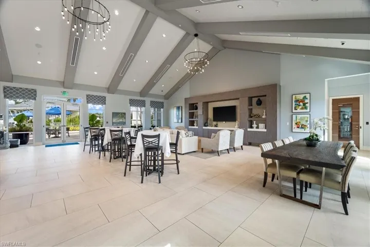 9831 Everglades Dr, Naples, Florida 34120