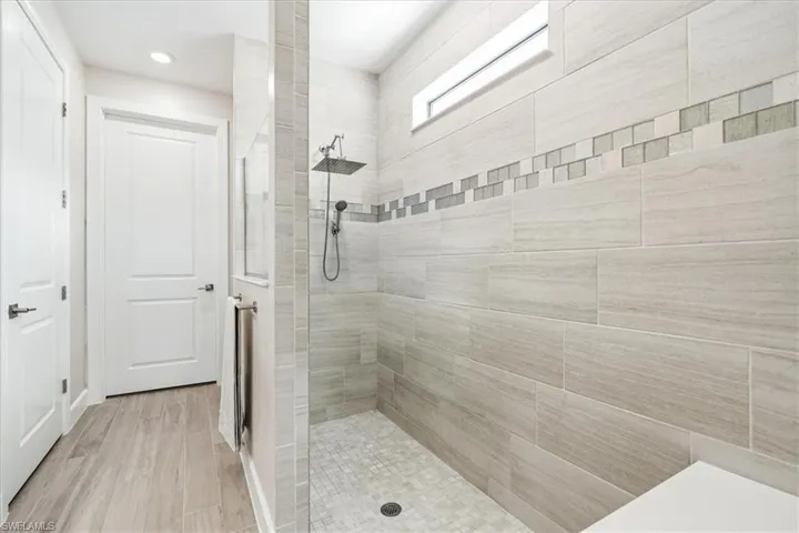 9831 Everglades Dr, Naples, Florida 34120