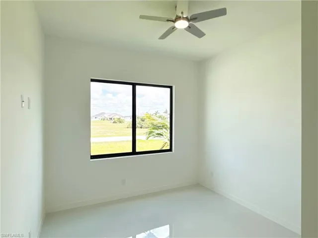 4332 Nw 32nd St, Cape Coral, Florida 33993