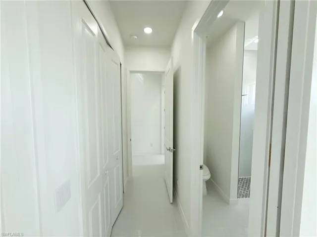 4332 Nw 32nd St, Cape Coral, Florida 33993