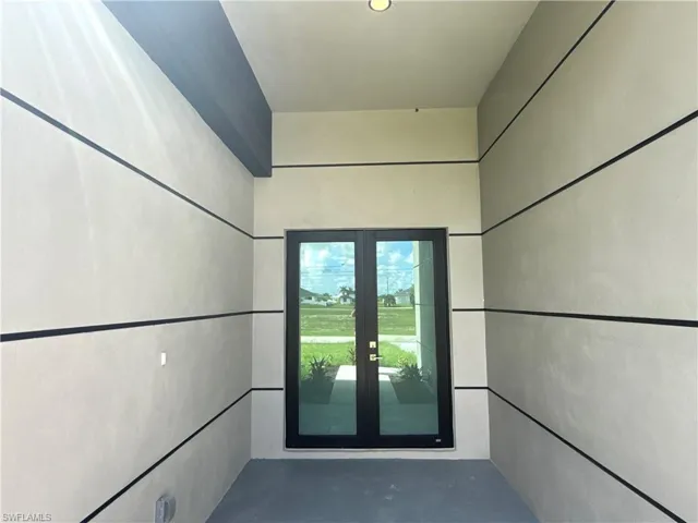 4332 Nw 32nd St, Cape Coral, Florida 33993