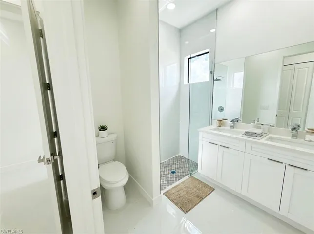 4332 Nw 32nd St, Cape Coral, Florida 33993
