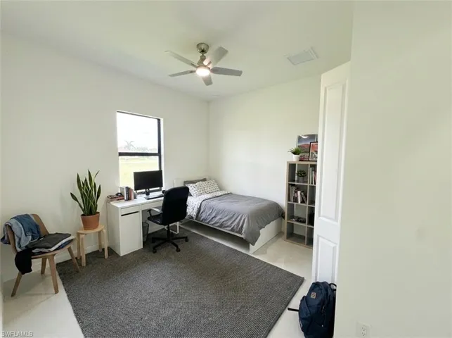 4332 Nw 32nd St, Cape Coral, Florida 33993