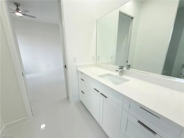 4332 Nw 32nd St, Cape Coral, Florida 33993