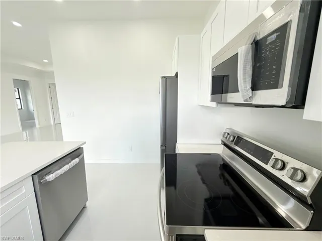 4332 Nw 32nd St, Cape Coral, Florida 33993