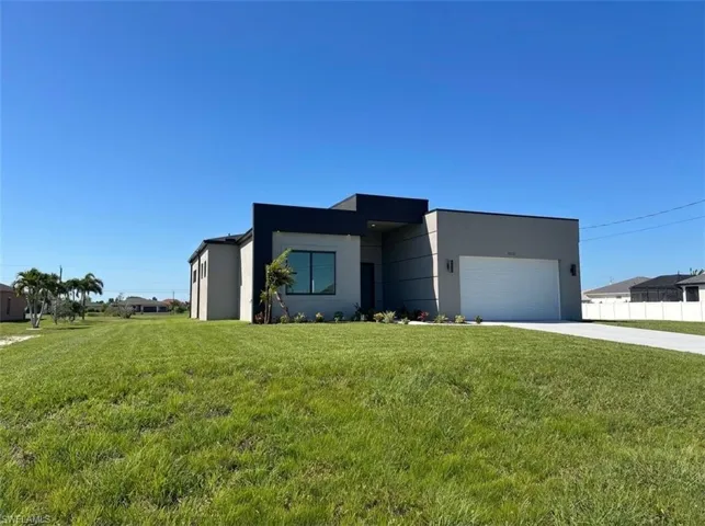 4332 Nw 32nd St, Cape Coral, Florida 33993