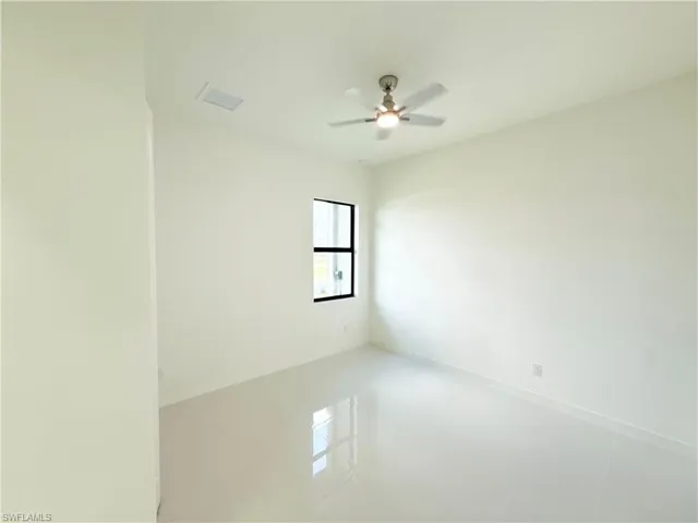 4332 Nw 32nd St, Cape Coral, Florida 33993
