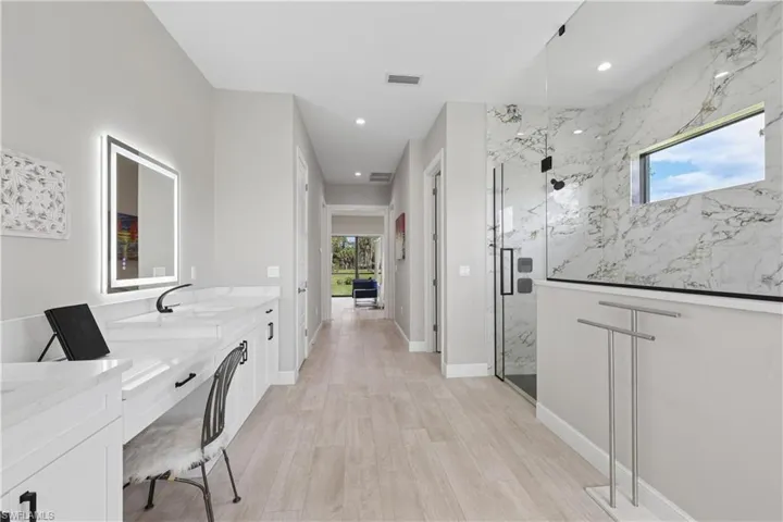 360 13th St Sw, Naples, Florida 34117