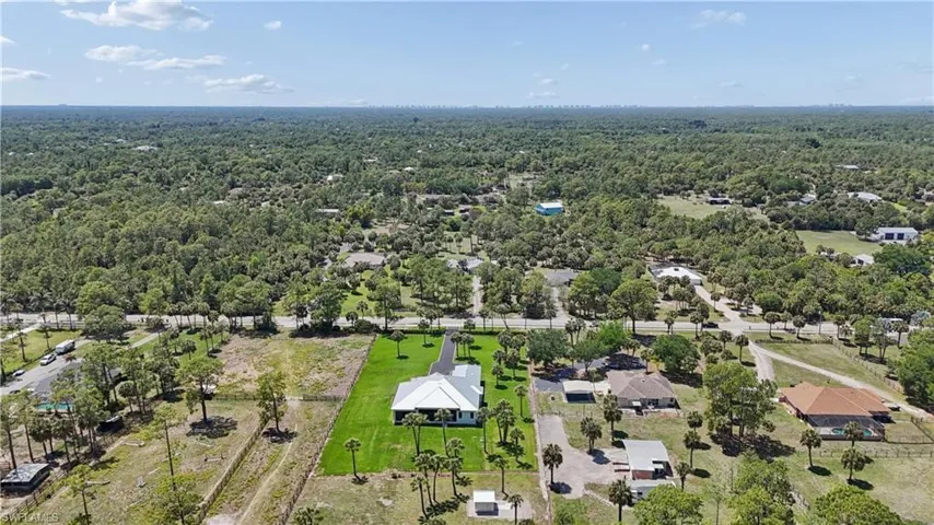 360 13th St Sw, Naples, Florida 34117