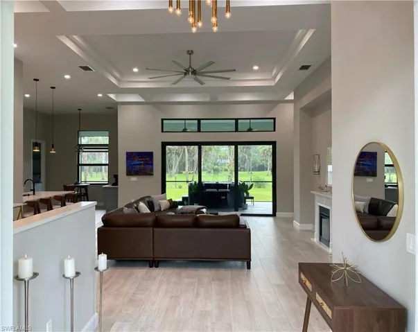 360 13th St Sw, Naples, Florida 34117