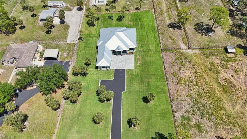 360 13th St Sw, Naples, Florida 34117