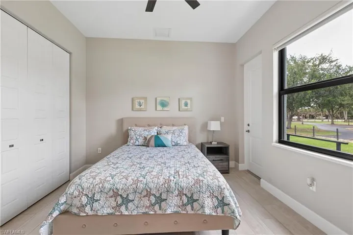 360 13th St Sw, Naples, Florida 34117