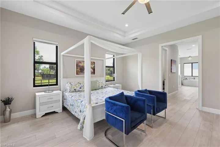 360 13th St Sw, Naples, Florida 34117