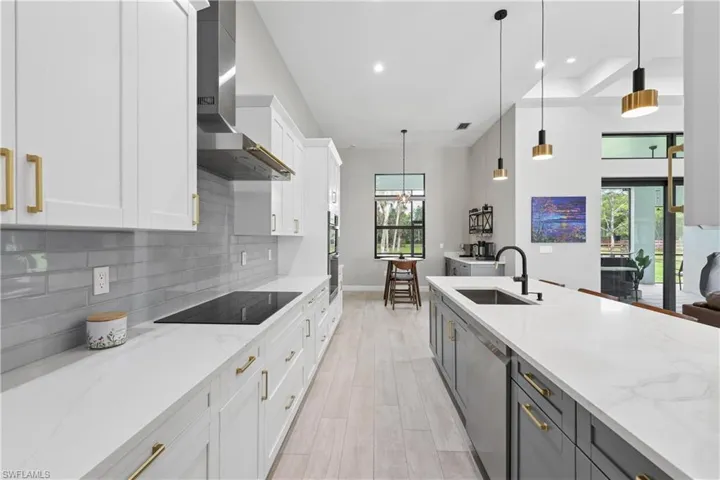 360 13th St Sw, Naples, Florida 34117