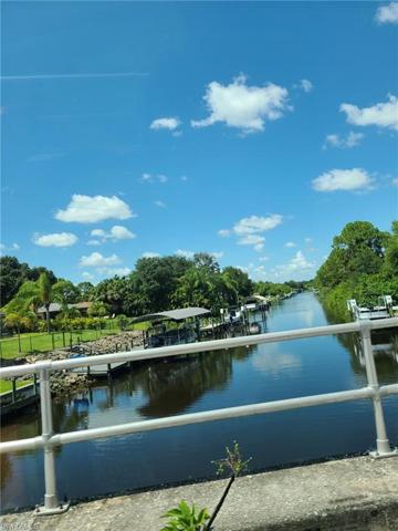 1217 & 1225  Beekman  CIR, PORT CHARLOTTE, FL 33953