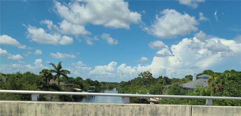 1217 & 1225  Beekman  CIR, PORT CHARLOTTE, FL 33953