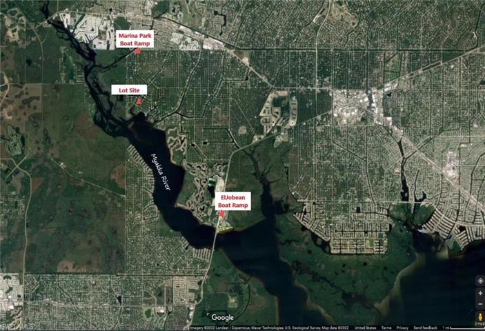 5-15 minutes to Boat ramps with access to Charlotte Harbor & Gulf of Mexico.