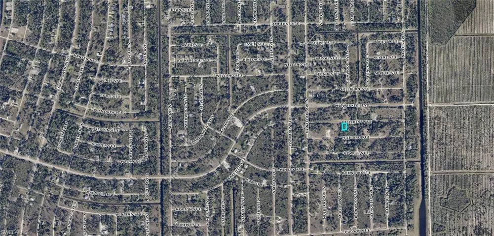 1226 Hillcrest St E, Lehigh Acres Fl 33974