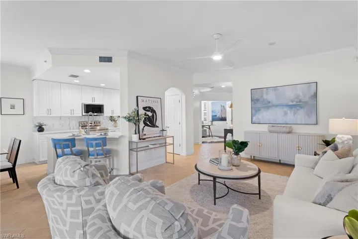 8775  Coastline  CT, Naples, FL 34120